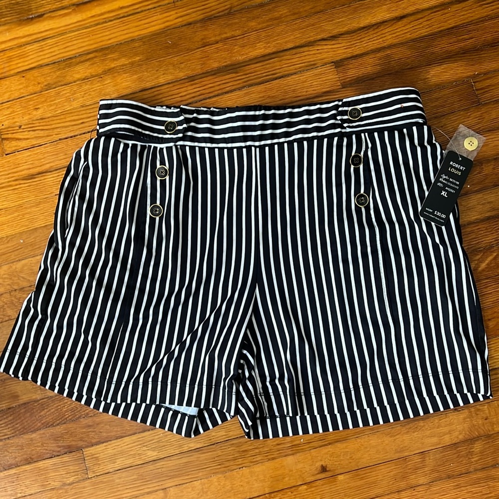 Robert Louis Shorts